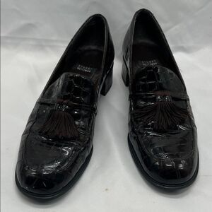 Stuart Weitzman Brown Crocodile Embossed Heeled Loafers with Tassels